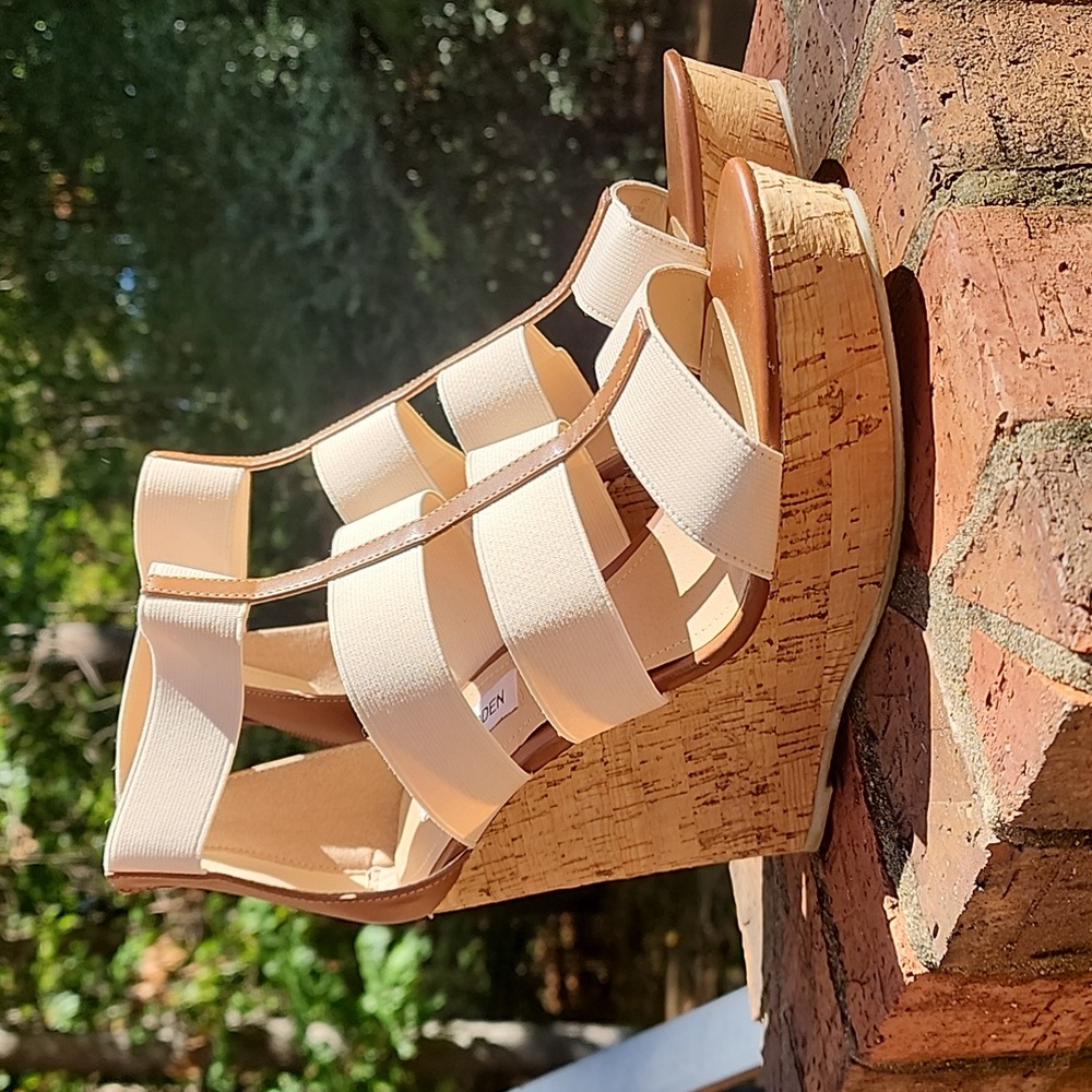 Steve Madden Strappy 5" high Cork Wedges 9.5 Nude Natural Color